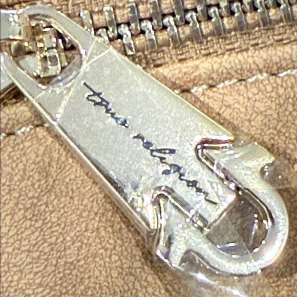 True Religion Shoulder Mini Purse Faux Faux Leather Suede Feel Camel Gold Tones - Picture 11 of 16